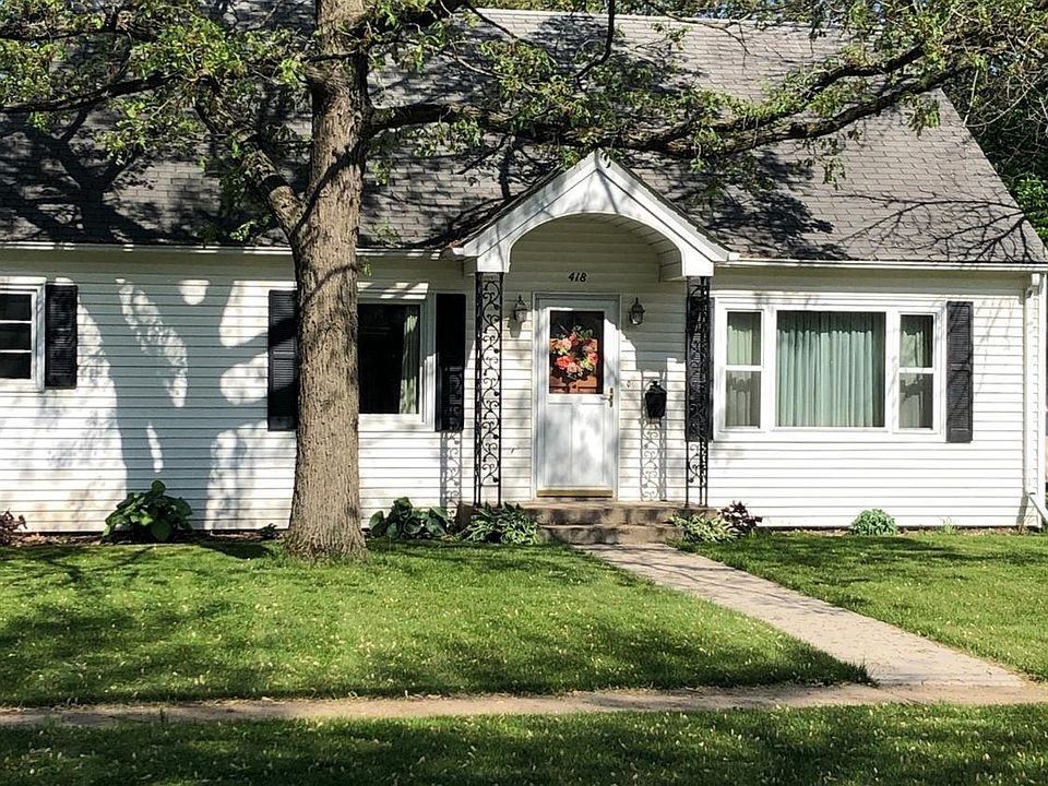 1st image of 418 N 10th St