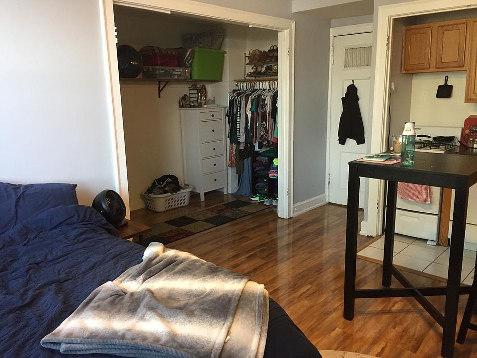1st image of 525 W Arlington Pl APT 351
