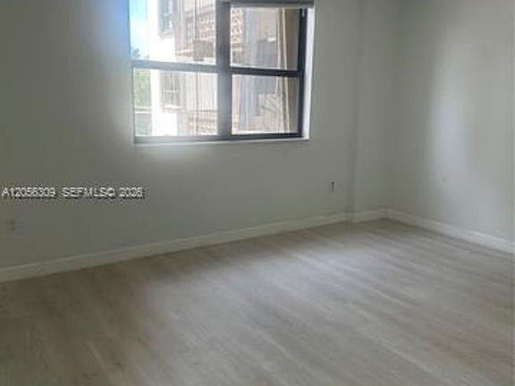 4th image of 10185 Collins Ave #Cu-309