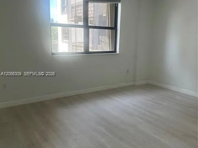 10185 Collins Avenue Cu #309 — Photo 4