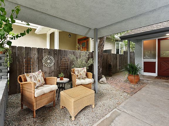 5th image of 3023 Sycamore Ave