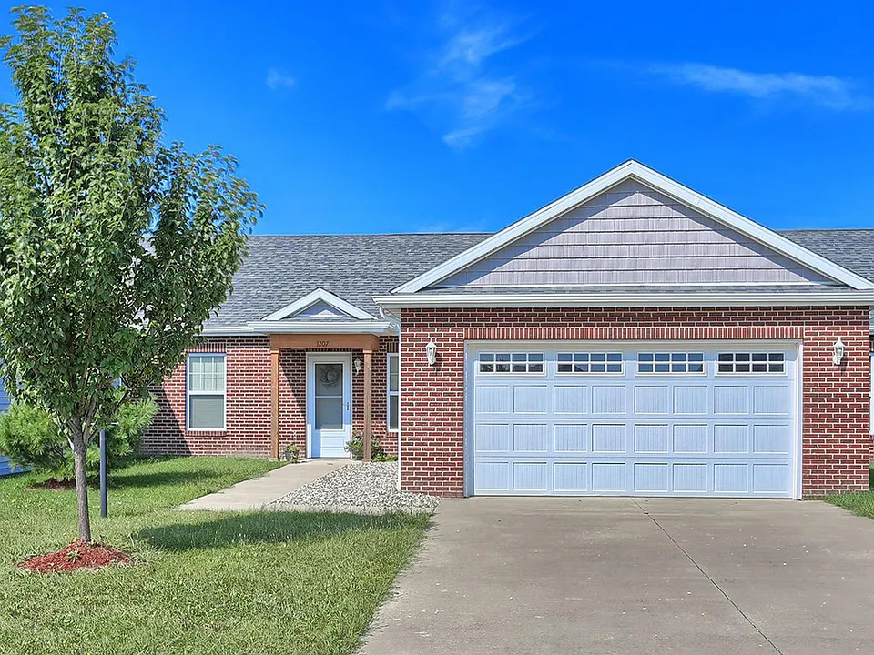 1213 Roberto Rd