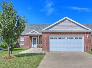 1213 Roberto Rd, Mahomet, IL 61853