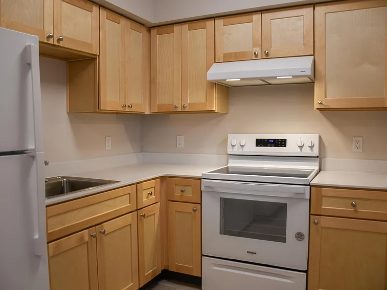 Kirkland Heights Apartments — Photo 36