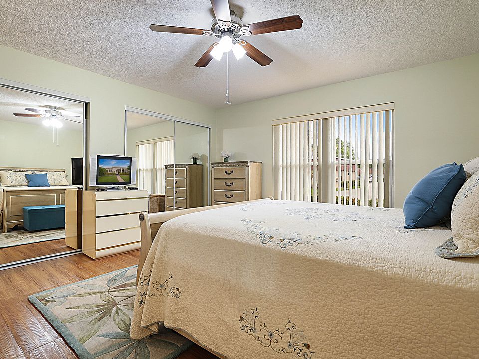 1st image of 774 Nantucket Circle