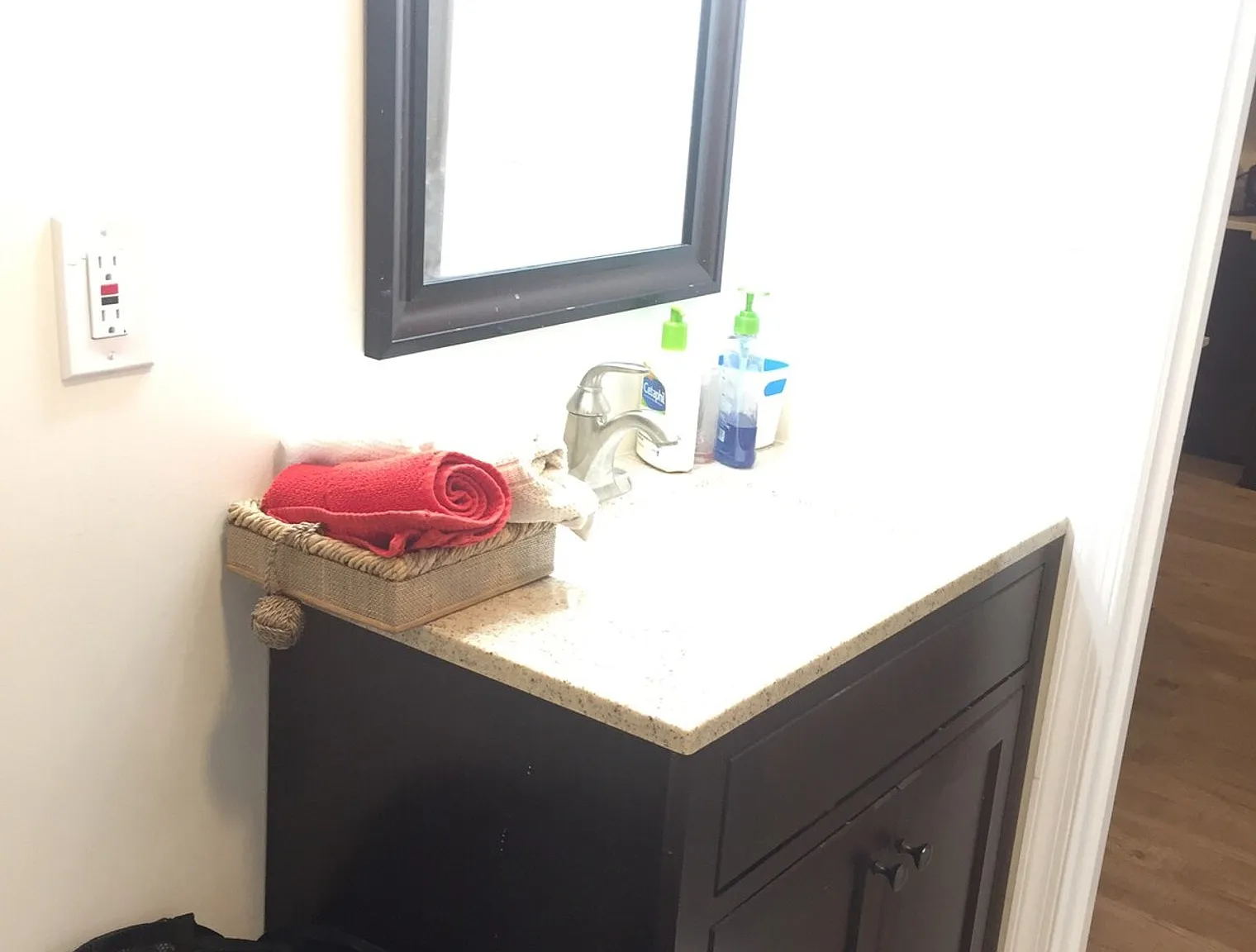 2 bed, 1.0 bath, $3,809 — Photo 2