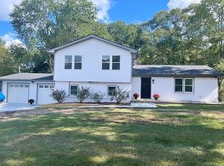 77 Grayson New Hope Rd, Grayson, GA 30017