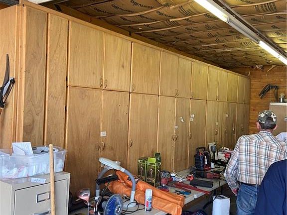 5th image of 1376 Lakeside Dr