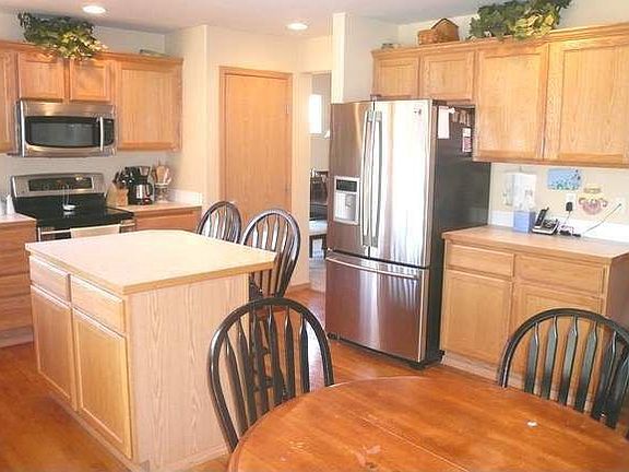 5th image of 614 122nd Avenue Ct E