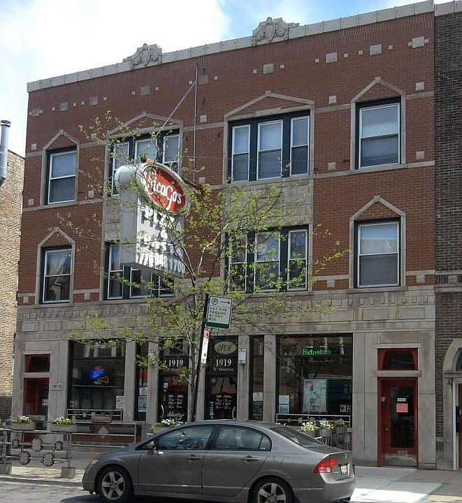 1st image of 1921 W Montrose Ave #3