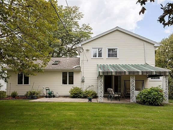 2nd image of 103 Brooklane Dr