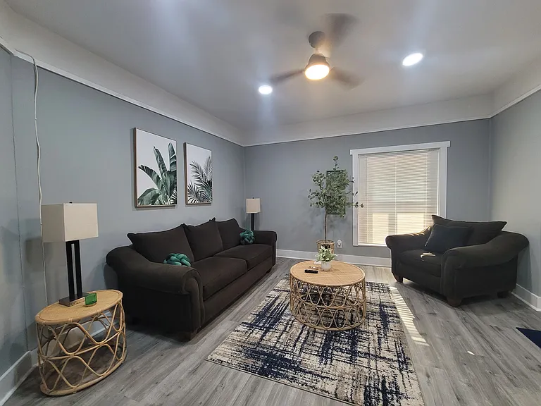 2818 N Capitol Ave #1 — Photo 9
