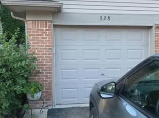 328 Marigold Cir, Westland, MI 48185