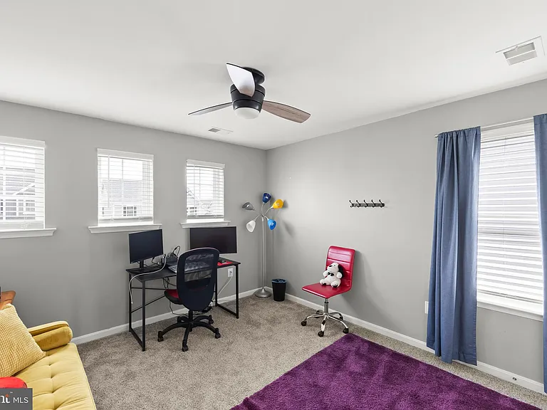 124 Lenore Ln — Photo 22