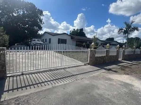 3230 NW 211th St, Miami Gardens, FL 33056