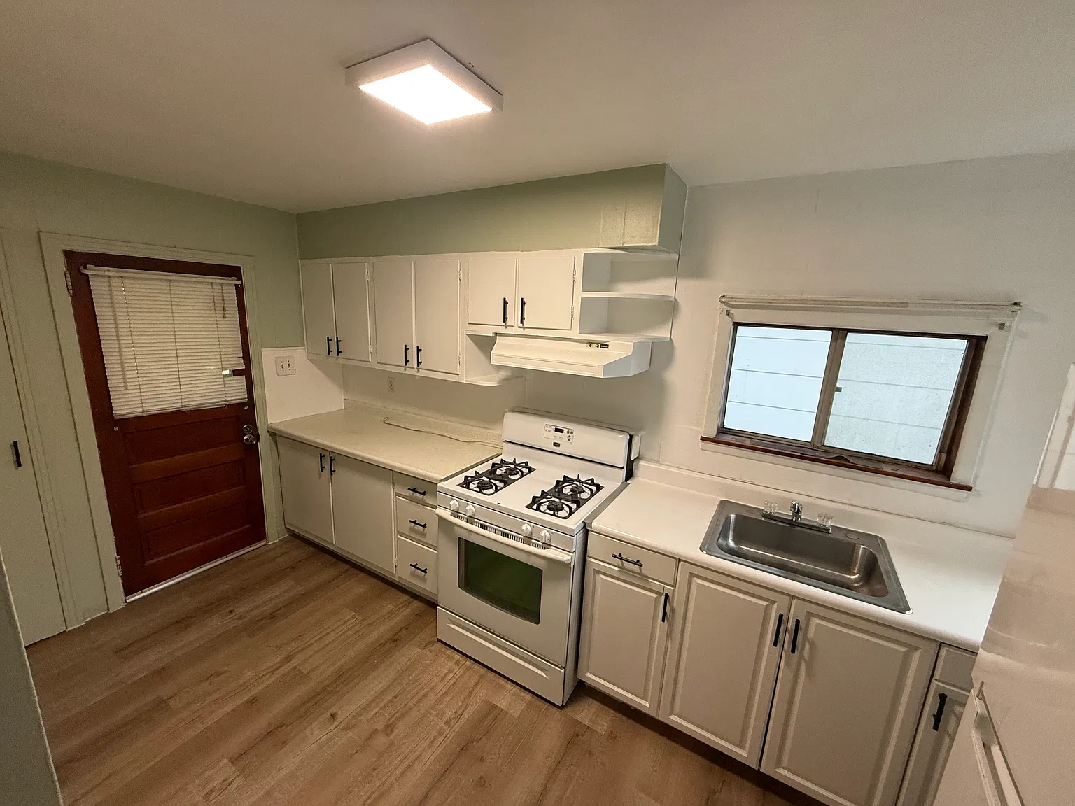 2 bed, 1050 sqft, $1,000 — Photo 2