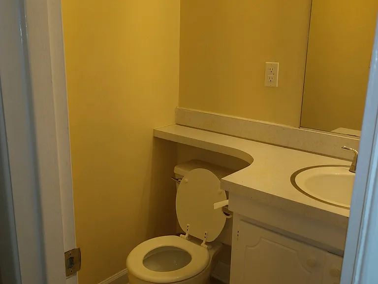 2998 Carriage Dr — Photo 10