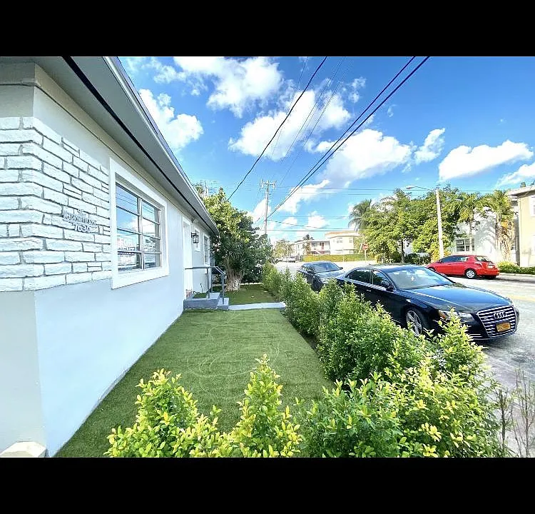7630 Byron Ave #5