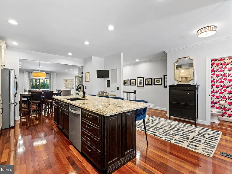 31 Iron Mill Garth — Photo 10