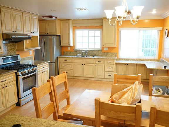 4th image of 2035 W 230th St