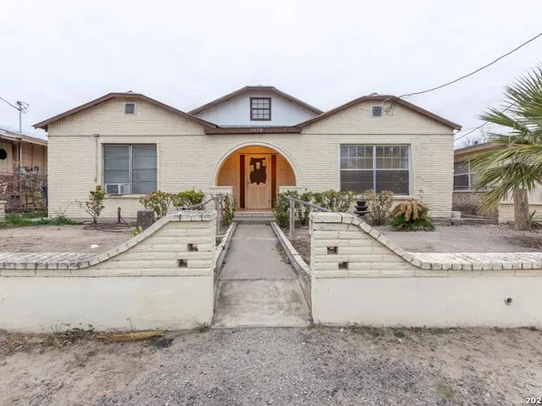 1576 El Indio Hwy, Eagle Pass, TX 78852