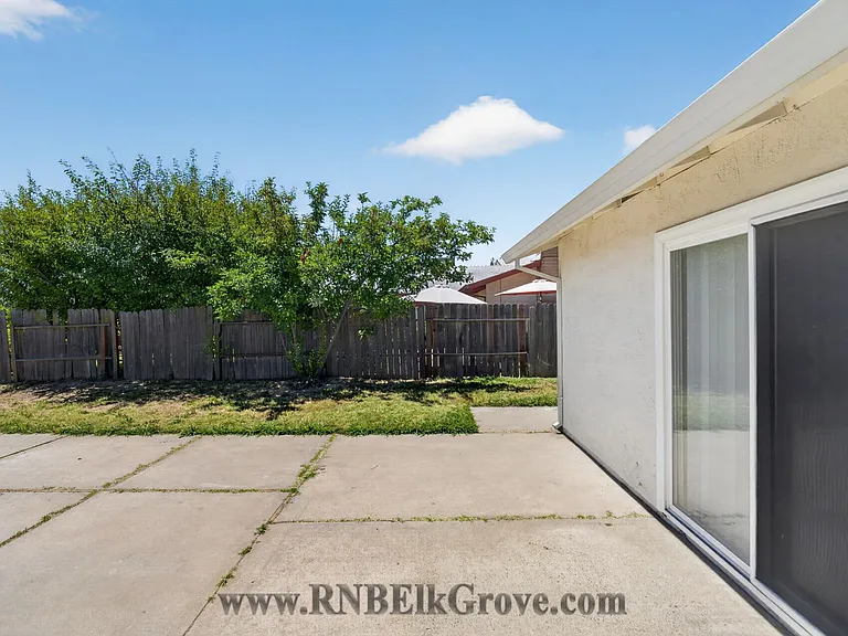 6844 Sandrock Way — Photo 37
