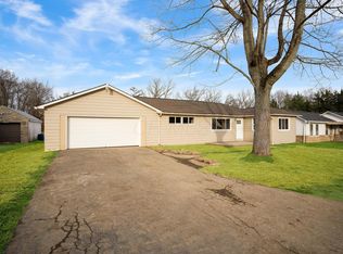 2046 Whitehead Rd, Columbus, OH 43223