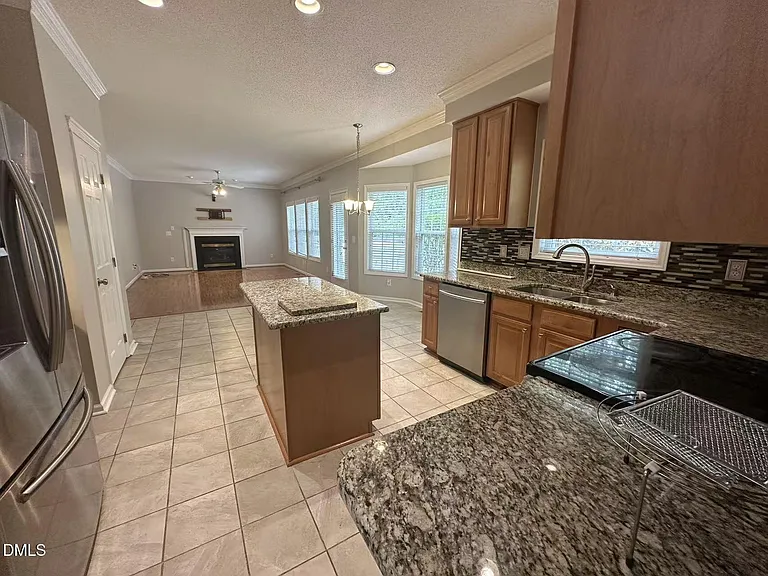 122 Trumbell Cir — Photo 5