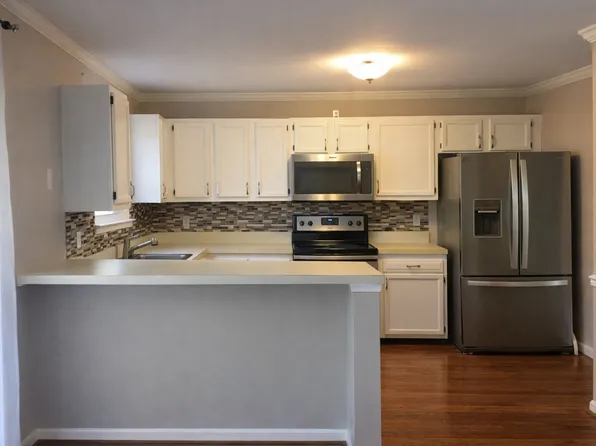 7906 Allegri Ct, Pasadena, MD 21122