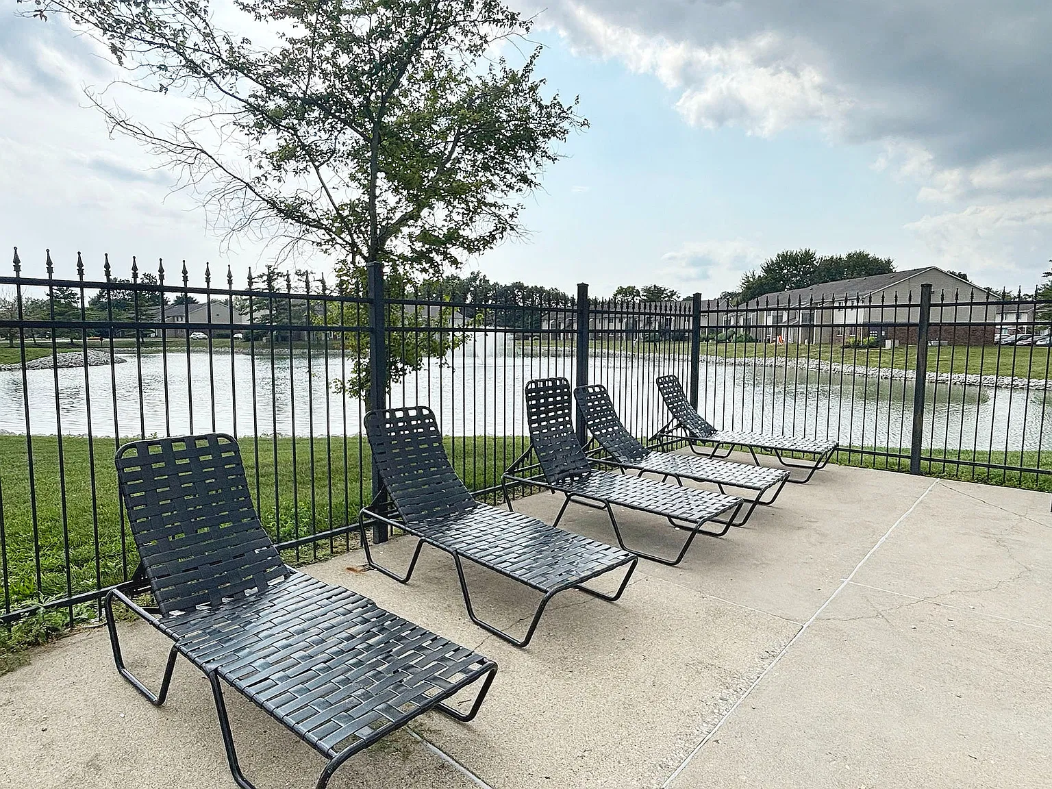 Woodbrook — Photo 2