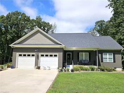 409 Winchester Dr, King, NC, 27021
