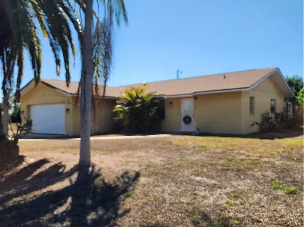 1922 NE 20th Ct, Cape Coral, FL 33909