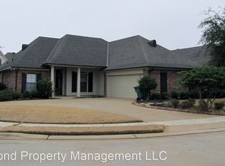 126 Devereaux Dr, Bossier City, LA 71111