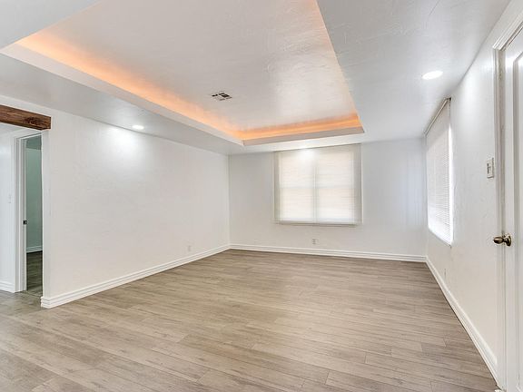 5th image of 3316 Monroe Ave