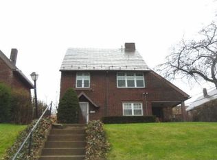 5702 Beacon St, Pittsburgh, PA 15217