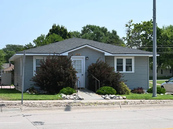 316 S 14th St, Ord, NE 68862