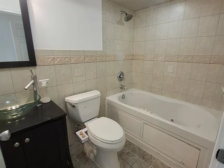 103 Jefferson Ave #1 — Photo 6