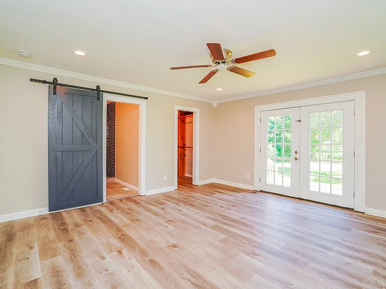 800 Caroway Blvd — Photo 11
