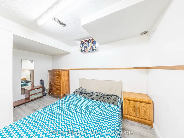 71 Grenbeck Dr #BASEMENT — Photo 2
