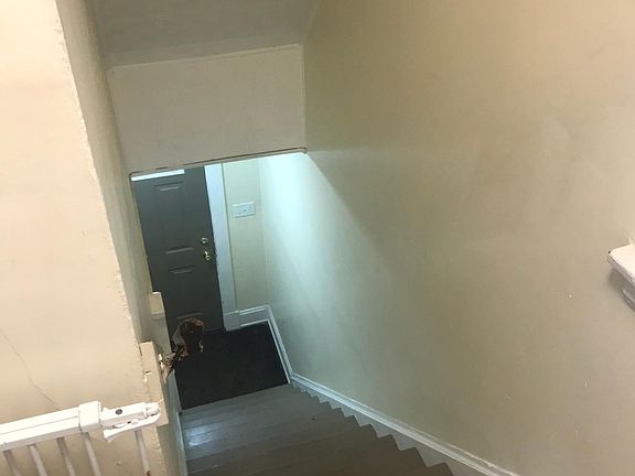 5th image of 1809 Mills Ave #2