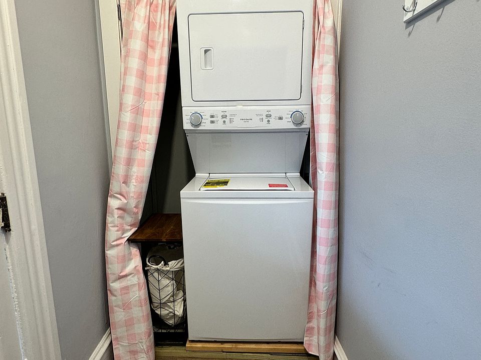 In unit washer dryer off the foyer