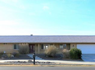 15550 Navajo Rd, Apple Valley, CA 92307