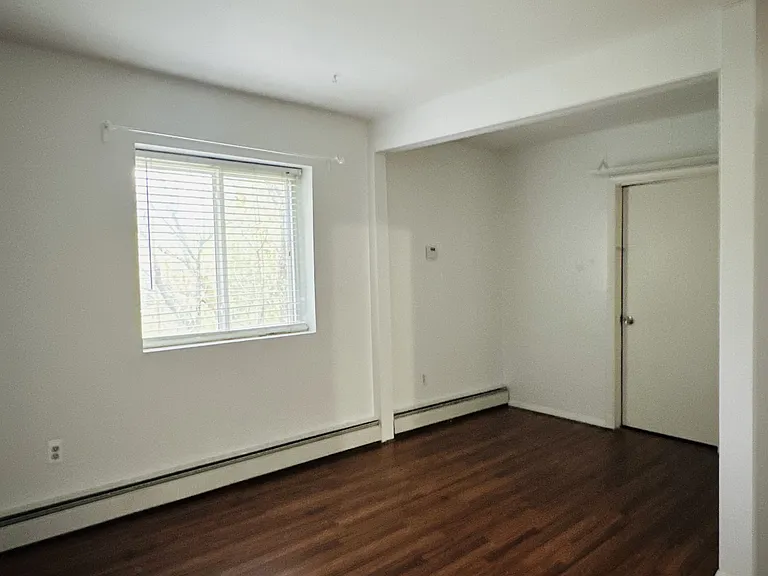 23 Pearl St #5 — Photo 7