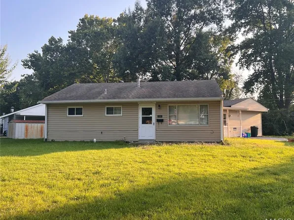 3900 N Park Dr, Belleville, IL 62226
