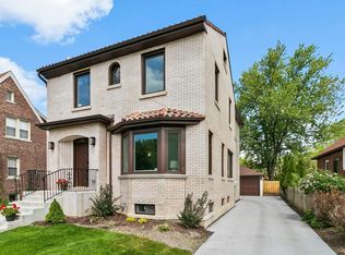 310 Southcote Rd, Riverside, IL 60546