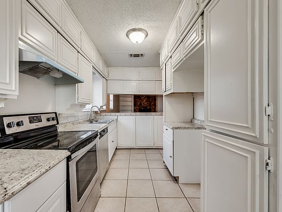 5th image of 6301 Walraven Cir #6301