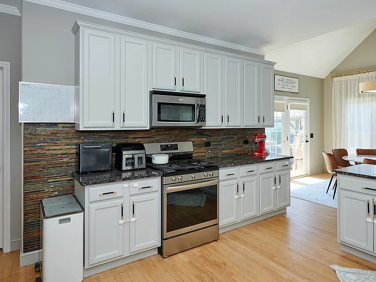 26300 W Chatham Dr — Photo 17