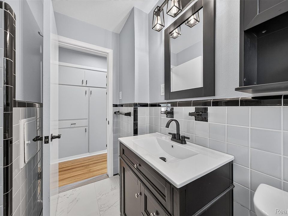 431 N Edgeworth Ave, photo 20