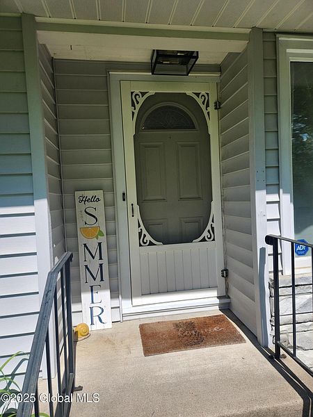 3rd image of 1 Laurel Road