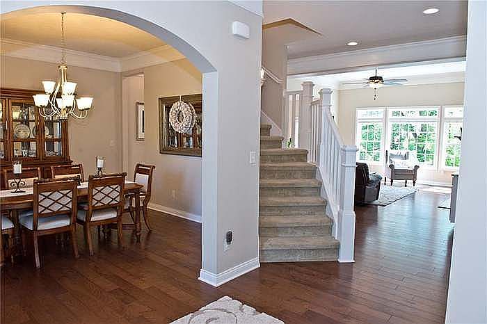 1st image of 16651 Oak Manor Dr